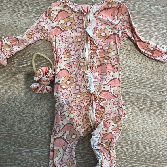 Caden Lane Girl 0-3 bundle - Picture 10 of 14